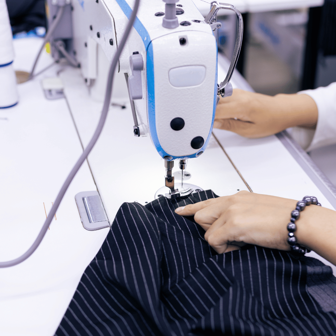 Quels tissus choisir pour coudre ses vêtements ? Robes, pantalons, chemises, jupes…